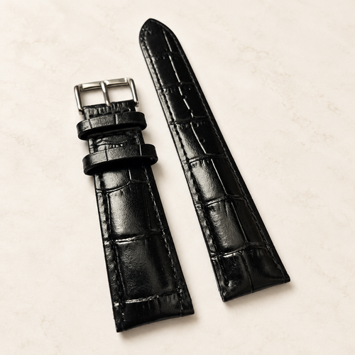 Bracelet de montre en cuir grain croco noir – vue inclinée